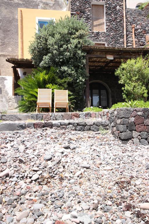 La Casa Di Via Lungomare Villa Santa Marina Salina Luaran gambar