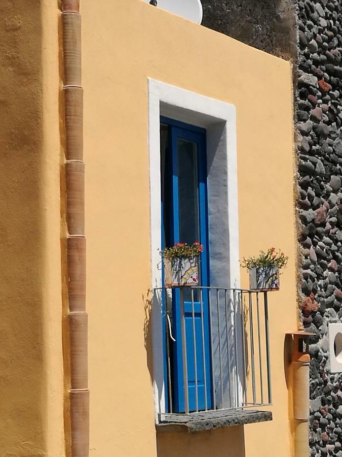 La Casa Di Via Lungomare Villa Santa Marina Salina Luaran gambar
